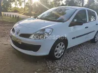 Usado Renault Clio II Authentique 75 CV (55 kW) 2009 Blanco Berlina