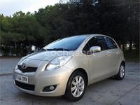 Usado Toyota Yaris Active 101 CV (74 kW) 2009 Beige Berlina