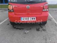 Usado VW Polo Advance 70 CV (51 kW) 2006 Rojo Utilitario