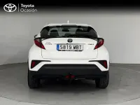 Usado Toyota C-HR Active 122 CV (89 kW) 2022 Blanco classic SUV