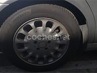 Usado Mercedes E220 Elegance 150 CV (110 kW) 2005 Gris / plata Berlina