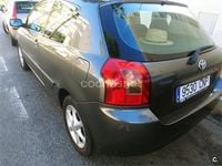 Usado Toyota Corolla Luna 110 CV (80 kW) 2003 Gris / plata Berlina