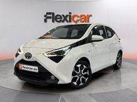 Begagnad Toyota Aygo X-play 72 HK (52 kW) 2021 Vit Halvkombi