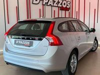 Begagnad Volvo V60 Summum 120 HK (88 kW) 2019 Silver Kombi