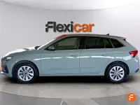 Usado Skoda Scala Selection 115 CV (84 kW) 2024 Gris Utilitario