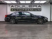 Usado Maserati Quattroporte 430 CV (316 kW) 2019 Negro Berlina