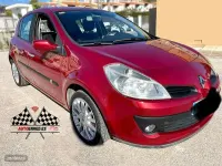 Usado Renault Clio II 85 CV (62 kW) 2008 Rojo Berlina