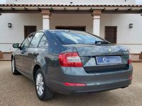 Usado Skoda Octavia Ambition 105 CV (77 kW) 2015 Gris / plata Utilitario