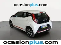 Usado Toyota Aygo X-play 72 CV (52 kW) 2019 Blanco Utilitario