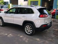 Usado Jeep Cherokee Longitude 140 CV (102 kW) 2015 Blanco SUV