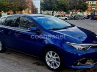 Usado Toyota Auris Active 116 CV (85 kW) 2015 Azul Berlina