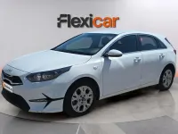 Usado Kia Ceed 136 CV (100 kW) 2023 Blanco Utilitario