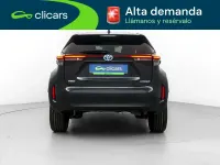 Usado Toyota Yaris Cross Style 116 CV (85 kW) 2022 Negro SUV