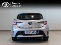 Usado Toyota Corolla Style 122 CV (89 kW) 2023 Gris / plata Berlina