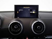 Usado Audi A3 Sportback S-Line 150 CV (110 kW) 2019 Rojo Utilitario