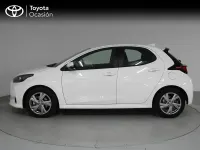 Usado Toyota Yaris Hybrid Active 116 CV (85 kW) 2024 Blanco Berlina