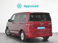 Usado VW Multivan 150 CV (110 kW) 2025 Granate Monovolumen