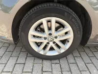 Usado VW Touran Advance 140 CV (102 kW) 2011 Gris / plata Monovolumen