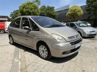 Usado Citroën Xsara Picasso 110 CV (80 kW) 2004 Beige Monovolumen