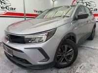 Usado Opel Grandland X Business Edition 131 CV (96 kW) 2023 Gris / plata SUV