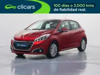 Usado Peugeot 208 Signature Sky 82 CV (60 kW) 2019 Rojo Utilitario