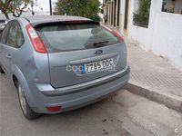 Usado Ford Focus Sport 109 CV (80 kW) 2004 Azul Berlina