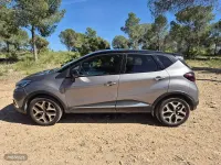 Usado Renault Captur Zen 90 CV (66 kW) 2017 Gris / plateado SUV