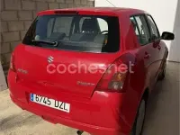 Usado Suzuki Swift GL 92 CV (67 kW) 2006 Rojo Utilitario