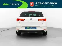 Usado Seat Leon Style 115 CV (84 kW) 2019 Blanco Familiar