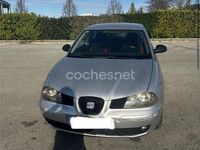 Usado Seat Ibiza Reference 100 CV (73 kW) 2004 Gris / plata Utilitario