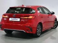 Usado Lexus CT200h Business Edition 82 CV (60 kW) 2018 Rojo Berlina