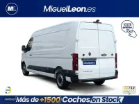 Usado Renault Master 130 CV (95 kW) 2025 Blanco Monovolumen