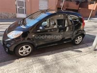 Usado Peugeot 107 68 CV (50 kW) 2011 Negro Utilitario