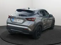Usado Nissan Juke Tekna 114 CV (83 kW) 2025 Gris / plata SUV