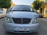 Usado SsangYong Rodius 155 CV (114 kW) 2013 Gris / plata Monovolumen