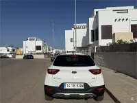 Usado Kia Stonic 100 CV (73 kW) 2019 Blanco SUV