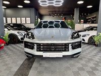 Usado Porsche Cayenne 470 CV (345 kW) 2024 Gris / plata SUV