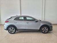 Usado Kia XCeed 100 CV (73 kW) 2025 Gris / plata SUV