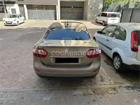 Usado Renault Fluence LIMITED 110 CV (80 kW) 2014 Gris / plata Berlina