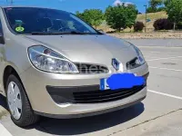 Usado Renault Clio II Privilege 85 CV (62 kW) 2008 Beige Berlina