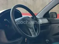 Usado Kia Picanto LX 65 CV (47 kW) 2005 Gris / plata Utilitario