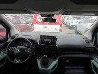 Usado Citroën Berlingo Feel 102 CV (75 kW) 2022 Blanco Monovolumen