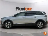Usado Peugeot 5008 Allure 130 CV (95 kW) 2024 Gris SUV