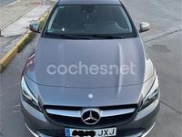 Usado Mercedes CLA220 Shooting Brake 177 CV (130 kW) 2017 Gris / plata Familiar