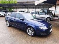 Usado Seat Exeo Reference 143 CV (105 kW) 2011 Azul Berlina