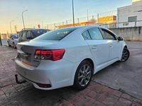 Usado Toyota Avensis Comfort 124 CV (91 kW) 2013 Blanco Berlina