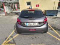 Usado Peugeot 208 Signature Sky 99 CV (72 kW) 2019 Gris / plata Utilitario