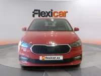 Usado Skoda Fabia Selection 95 CV (69 kW) 2024 Rojo Utilitario