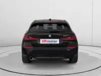Usado BMW 118 Advantage 136 CV (100 kW) 2023 Negro Utilitario