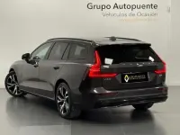 Usado Volvo V60 Plus 197 CV (144 kW) 2023 Gris / plata Familiar